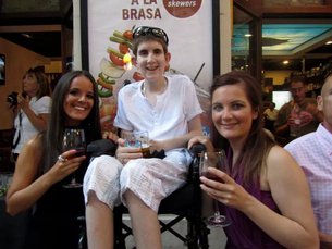 ryan_sister_kay_and_cousin_lauren.jpg